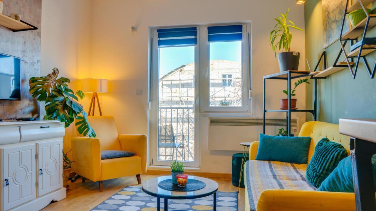 Spa Apartment Yang - Hot Tub, Sauna, Spa Нови-Сад Экстерьер фото