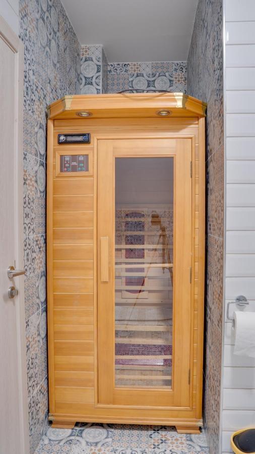 Spa Apartment Yang - Hot Tub, Sauna, Spa Нови-Сад Экстерьер фото