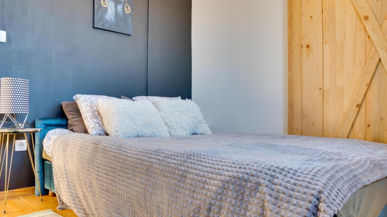 Spa Apartment Yang - Hot Tub, Sauna, Spa Нови-Сад Экстерьер фото